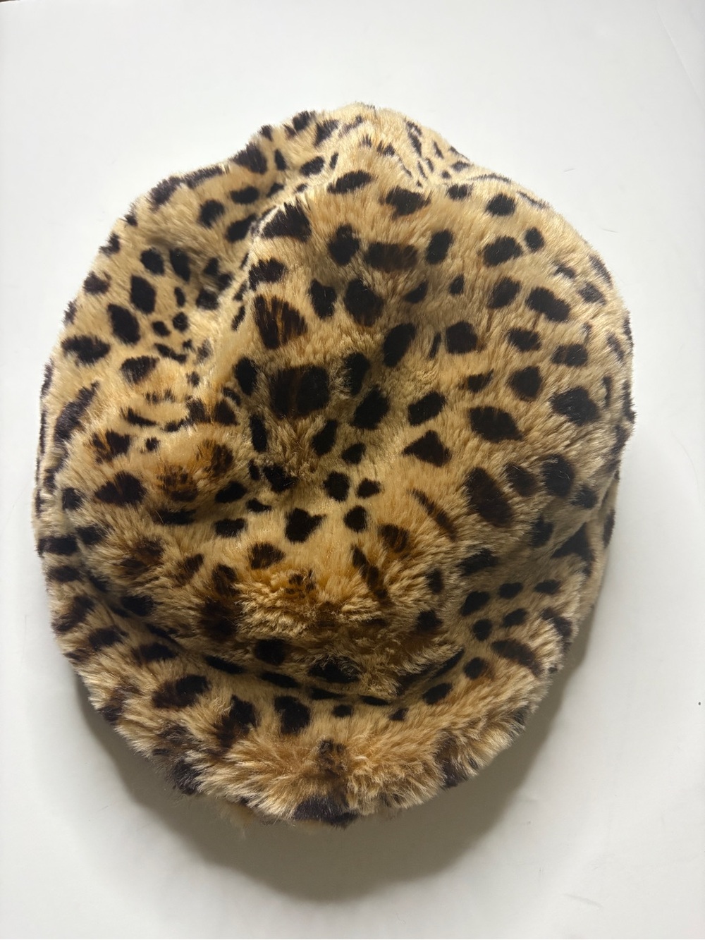 NINE WEST FAUX FUR CHEETAH LEOPARD SHERPA LINED NEWS BOY HAT